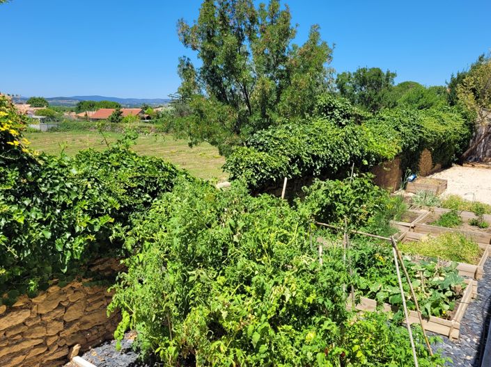 Image No.16-4 Bed Property for sale