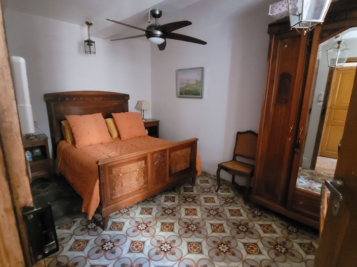 Image No.16-5 Bed House for sale