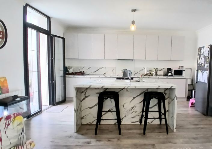 Image No.12-3 Bed House for sale