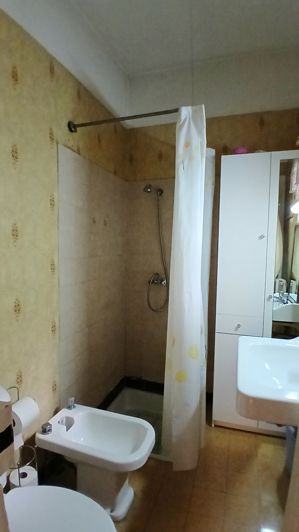 Image No.20-5 Bed House for sale