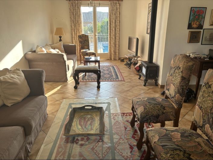 Image No.8-4 Bed Property for sale