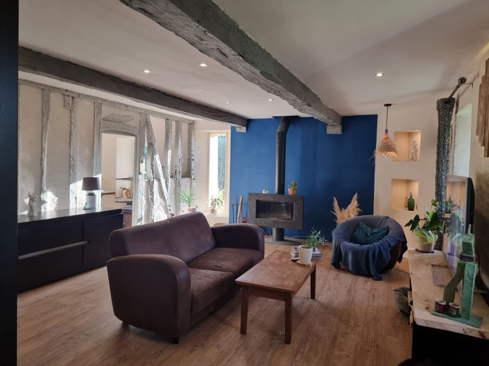 Image No.23-5 Bed Commercial for sale