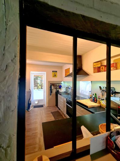 Image No.26-5 Bed Commercial for sale