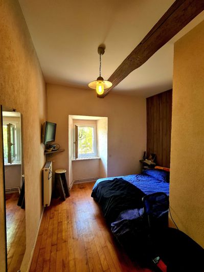 Image No.38-5 Bed Commercial for sale