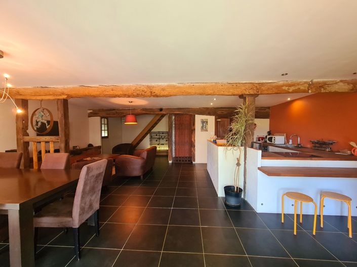 Image No.59-5 Bed Commercial for sale