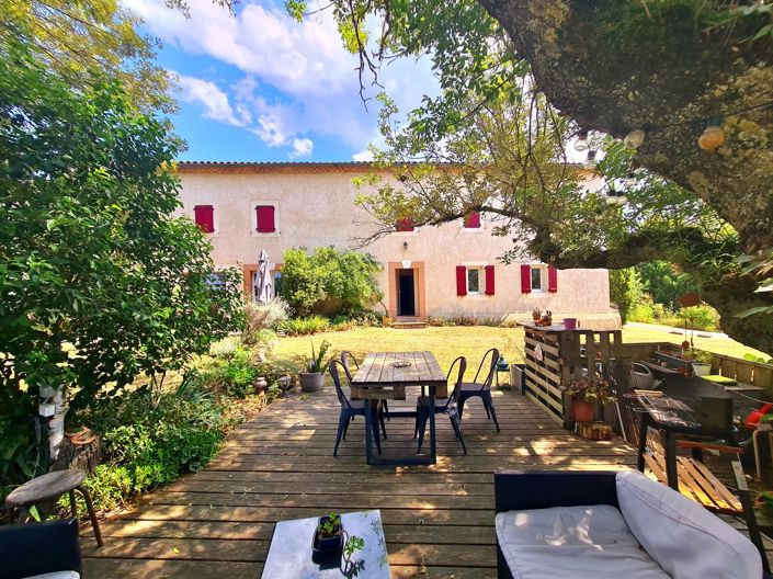 Image No.9-5 Bed Commercial for sale