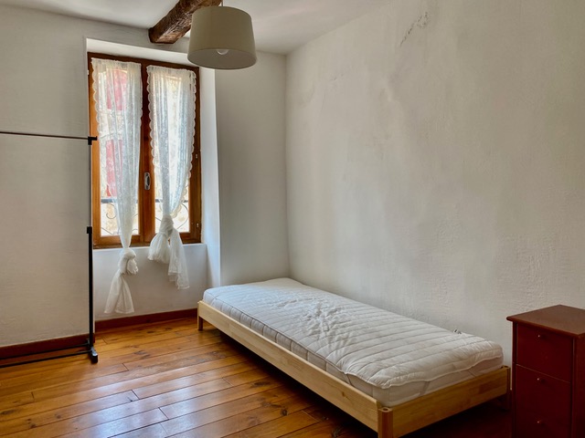 Image No.15-3 Bed House for sale