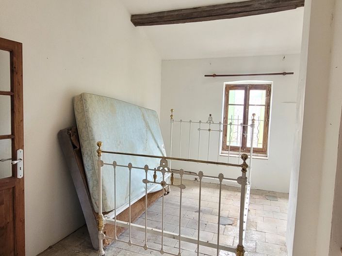 Image No.13-4 Bed House for sale