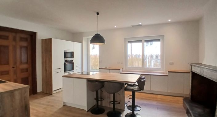 Image No.18-4 Bed House for sale