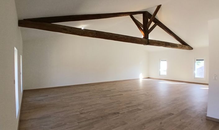 Image No.24-4 Bed House for sale