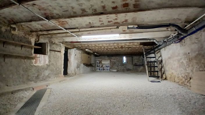 Image No.34-4 Bed House for sale