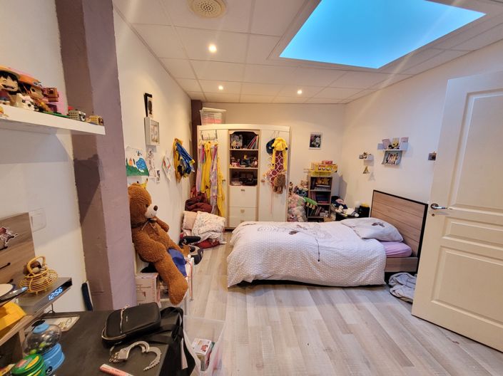 Image No.12-3 Bed House for sale