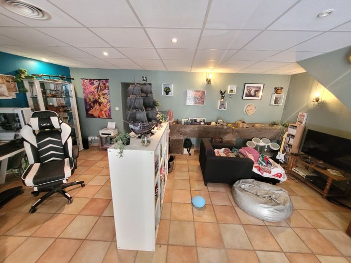 Image No.15-3 Bed House for sale