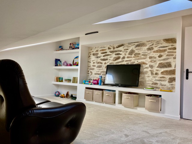 Image No.14-4 Bed House for sale