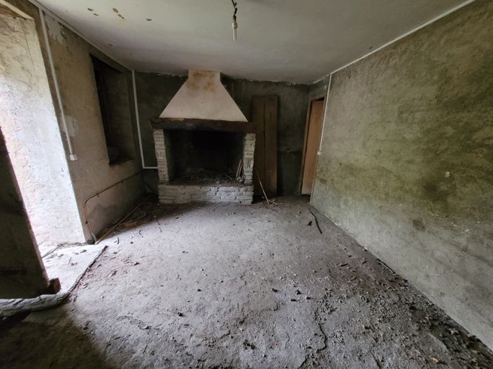 Image No.7-2 Bed House for sale