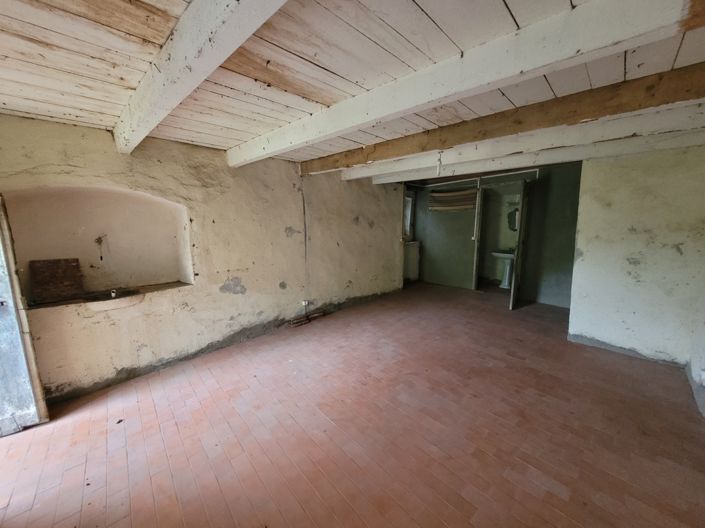 Image No.6-2 Bed House for sale