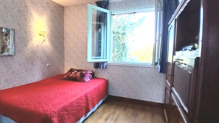 Image No.18-5 Bed Property for sale