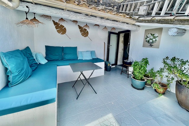 Image No.3-2 Bed House for sale