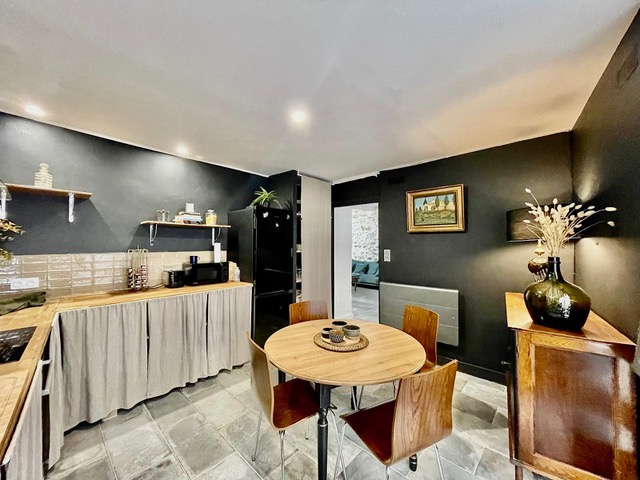 Image No.6-2 Bed House for sale