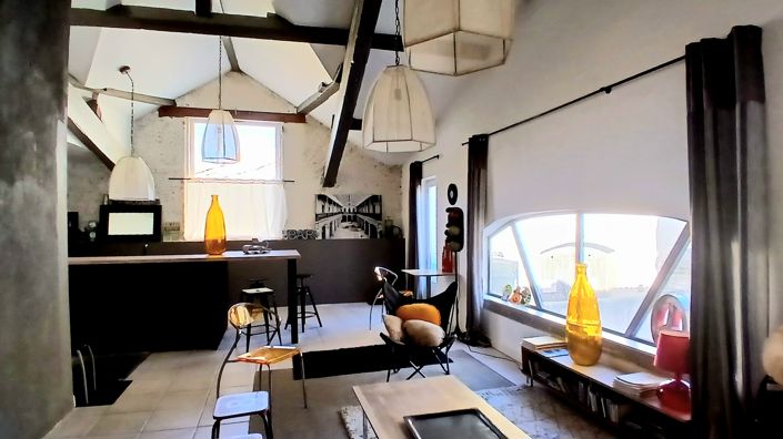 Image No.32-8 Bed House for sale