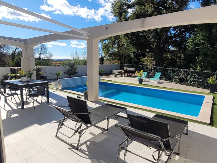 Image No.3-3 Bed Property for sale