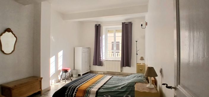 Image No.26-4 Bed House for sale