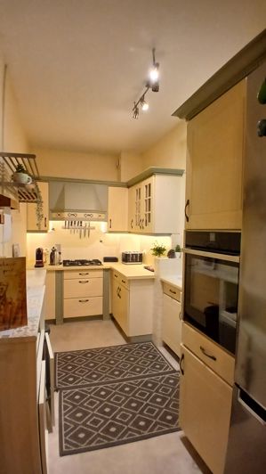 Image No.20-5 Bed House for sale