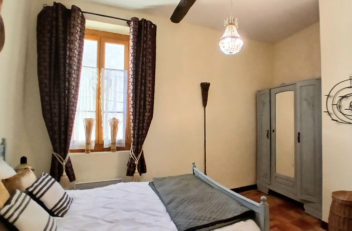 Image No.27-5 Bed House for sale