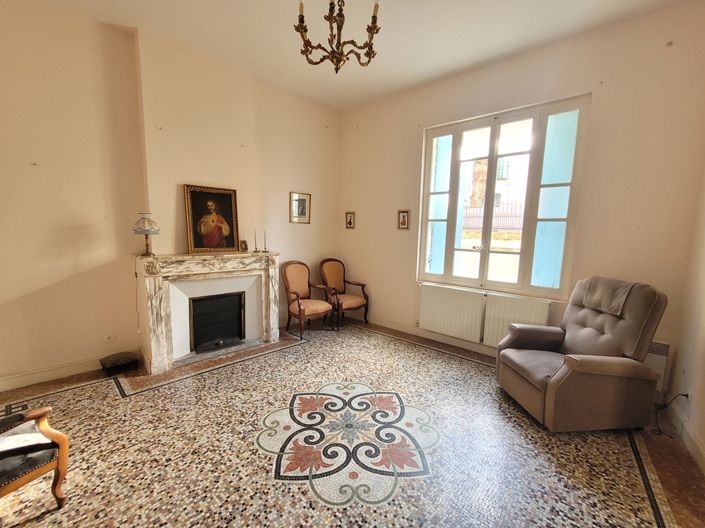 Image No.10-7 Bed House for sale