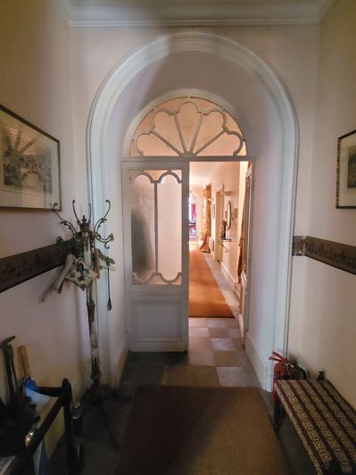 Image No.9-6 Bed Property for sale