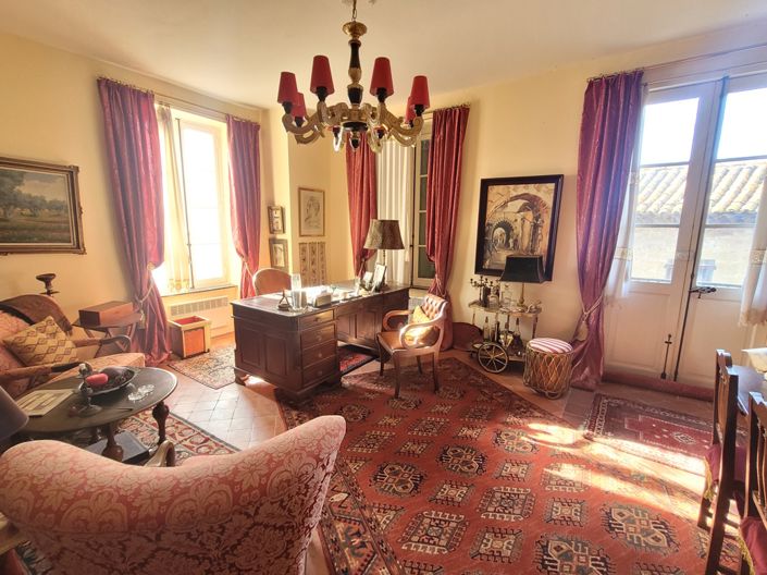 Image No.14-6 Bed Property for sale