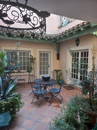 Image No.7-6 Bed Property for sale