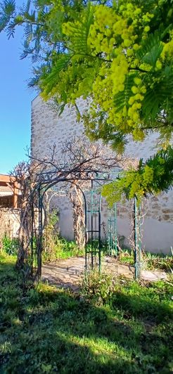 Image No.18-7 Bed House for sale