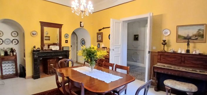 Image No.23-7 Bed House for sale