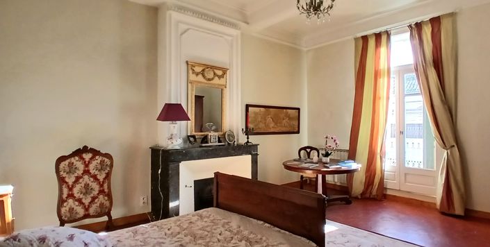 Image No.25-7 Bed House for sale