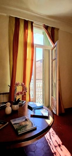 Image No.27-7 Bed House for sale