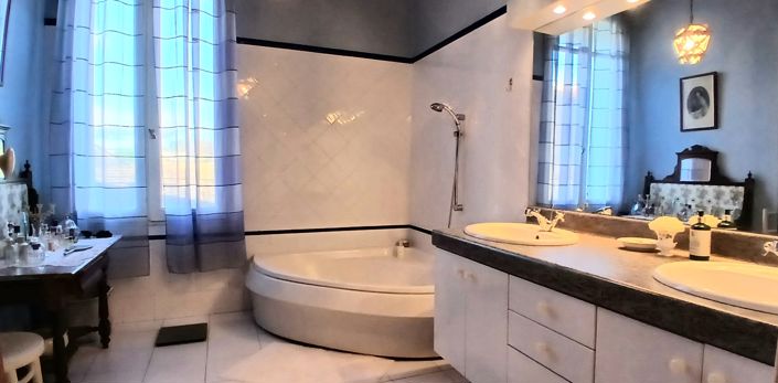 Image No.29-7 Bed House for sale