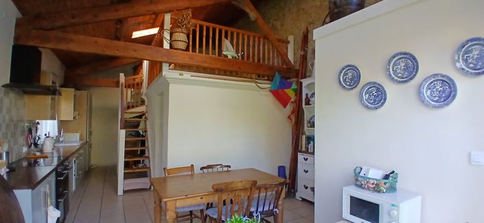 Image No.41-7 Bed House for sale