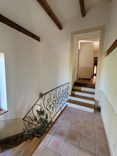 Image No.28-11 Bed Commercial for sale