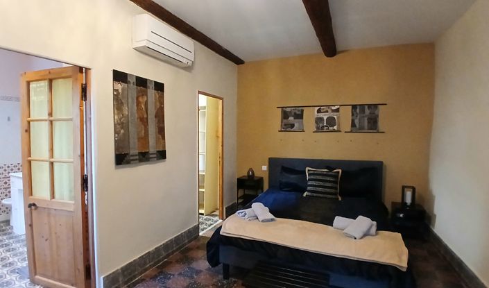 Image No.24-5 Bed House for sale