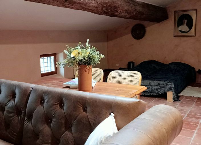 Image No.31-5 Bed House for sale