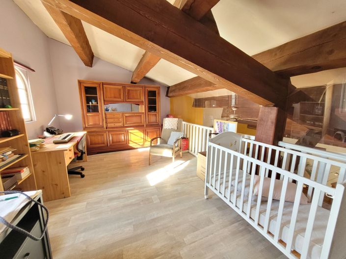 Image No.10-4 Bed House for sale