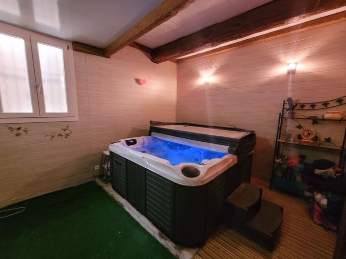 Image No.16-4 Bed House for sale