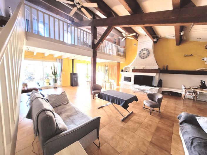 Image No.19-4 Bed House for sale