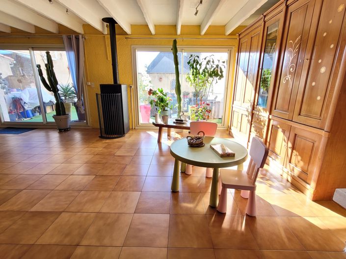 Image No.5-4 Bed House for sale