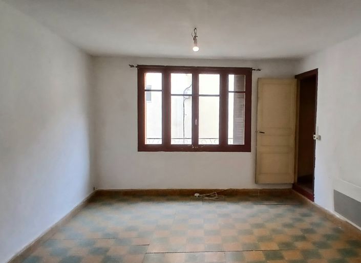 Image No.10-3 Bed House for sale