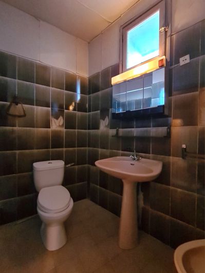 Image No.14-3 Bed House for sale