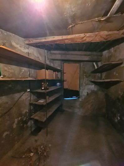 Image No.17-3 Bed House for sale