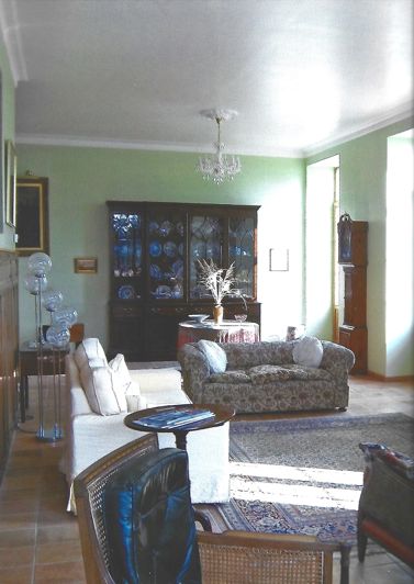 Image No.32-9 Bed Property for sale