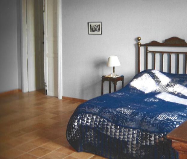 Image No.38-9 Bed Property for sale